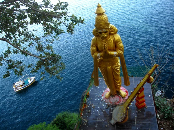 Discover Sri Lanka's East Coast Tour